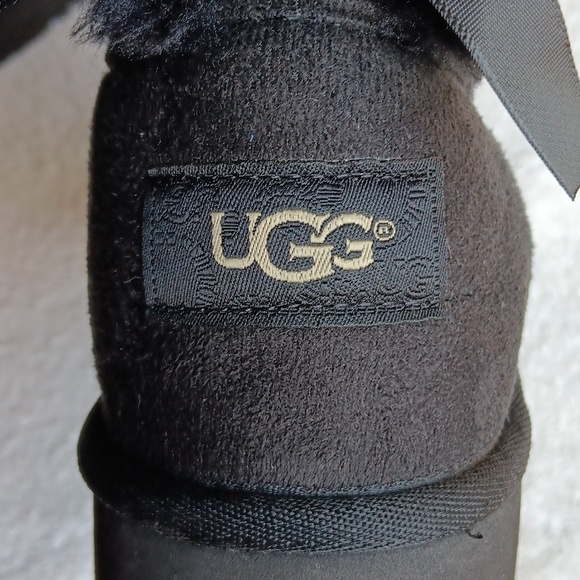 NWOT UGG Faux Fur Lined Classic Booties - Picture 10 of 16